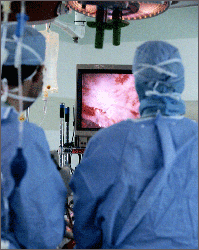 Surgeons performing laparoscopic colorectal operation for ulcerative colitis
